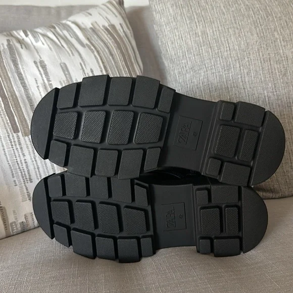 Zara Men’s Black Chunky Combat Boots - Picture 4 of 7